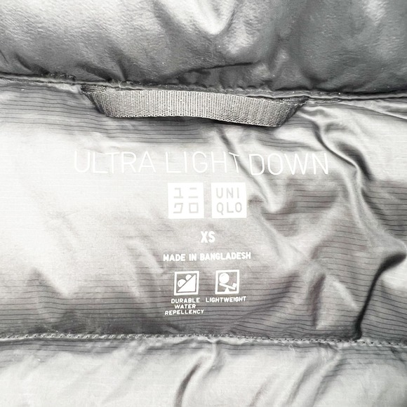 Uniqlo Ultra Light Down Jacket Size XS Black Quilted Puffer Full Zip - Picture 4 of 5